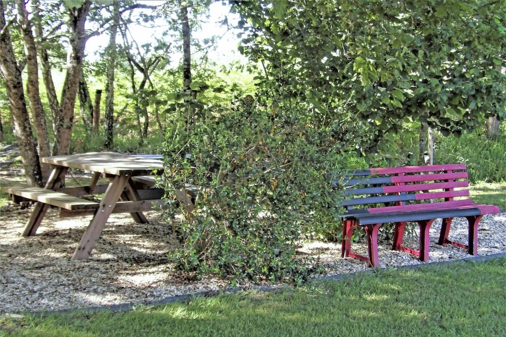 Photo of Outdoor in Pompejac