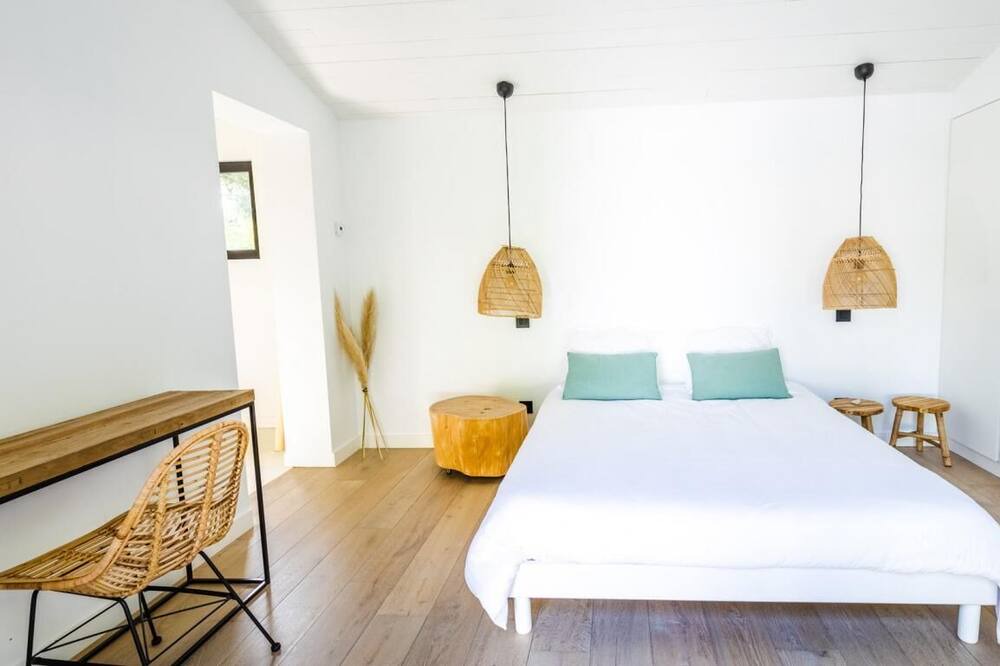 Photo of Bedroom in Les Portes-en-Re