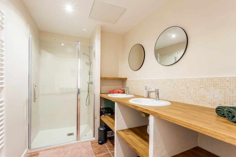 Photo of Bathroom in Lormont