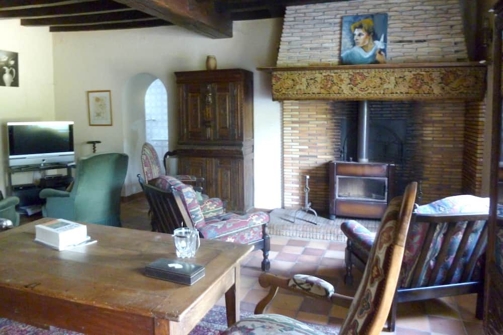 Photo of Livingroom in Genouillac