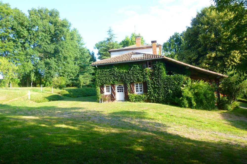 Photo of Outdoor in Genouillac