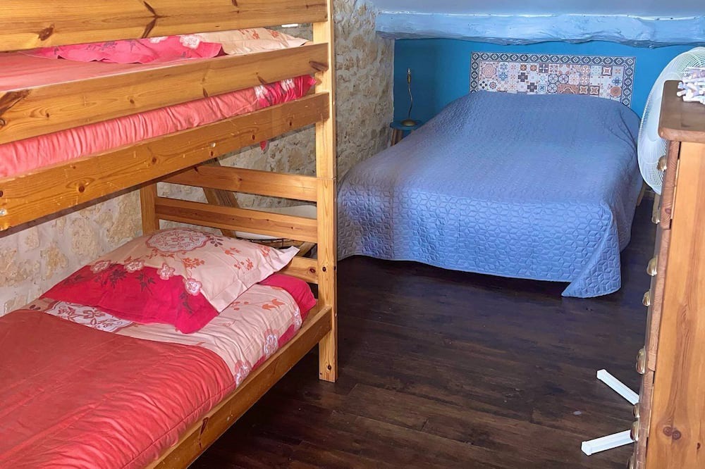 Photo of Bedroom in Colayrac-Saint-Cirq