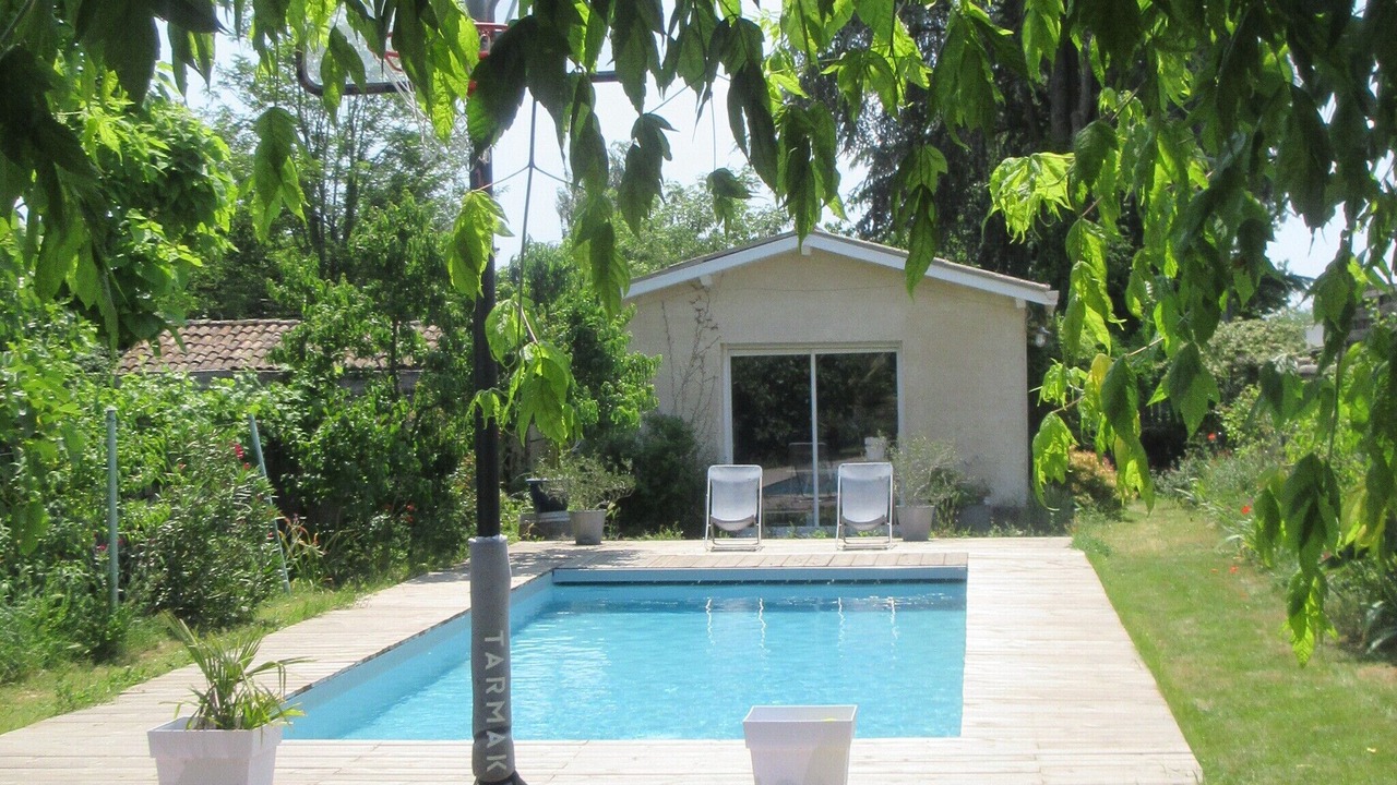 Photo of Outdoor in Saint-Medard-en-Jalles