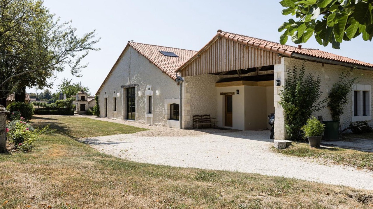 Photo of Outdoor in Saint-Paul-Lizonne