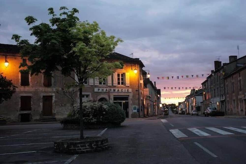 Photo of Others in Bussiere-Poitevine