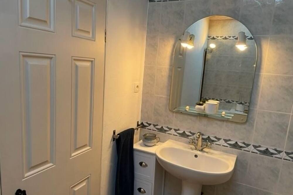 Photo of Bathroom in Blanzay