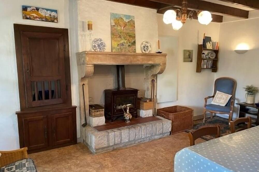 Photo of Livingroom in Blanzay
