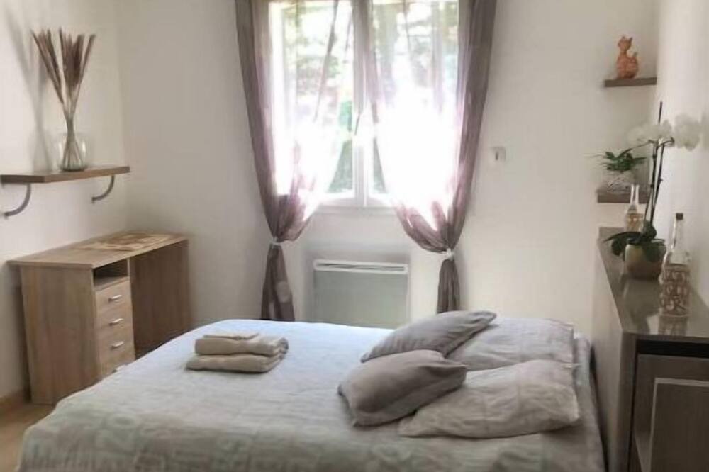 Photo of Bedroom in Saint-Sulpice-le-Gueretois