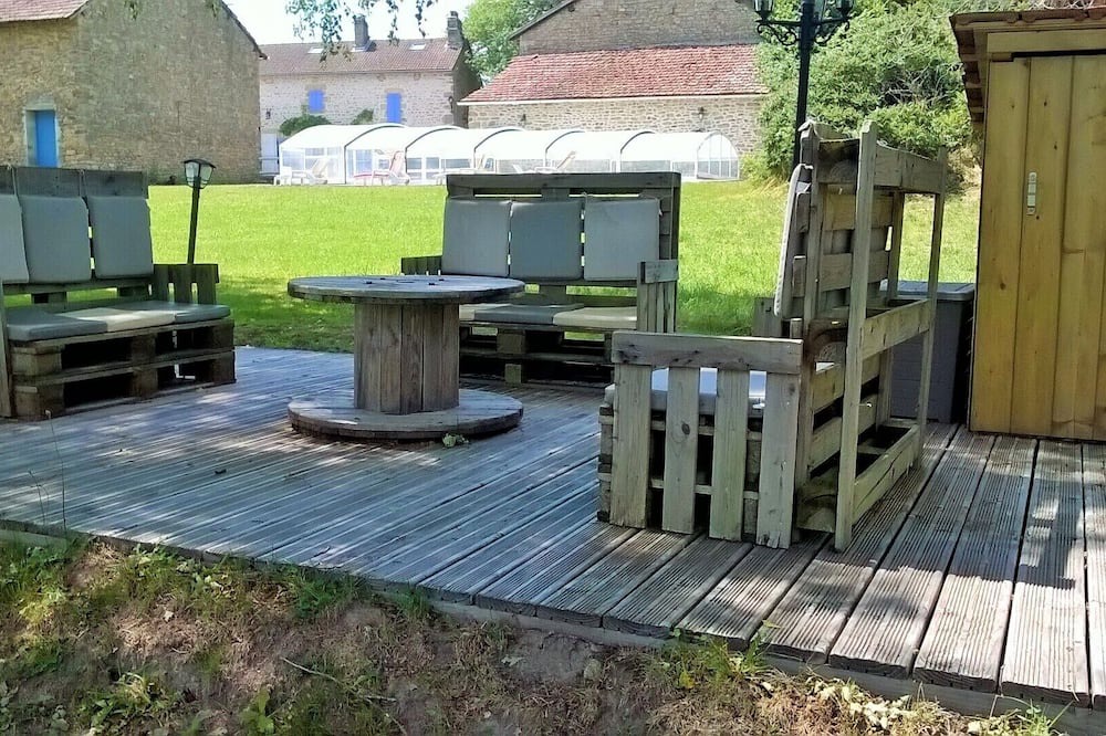 Photo of Outdoor in Saint-Amand-Magnazeix