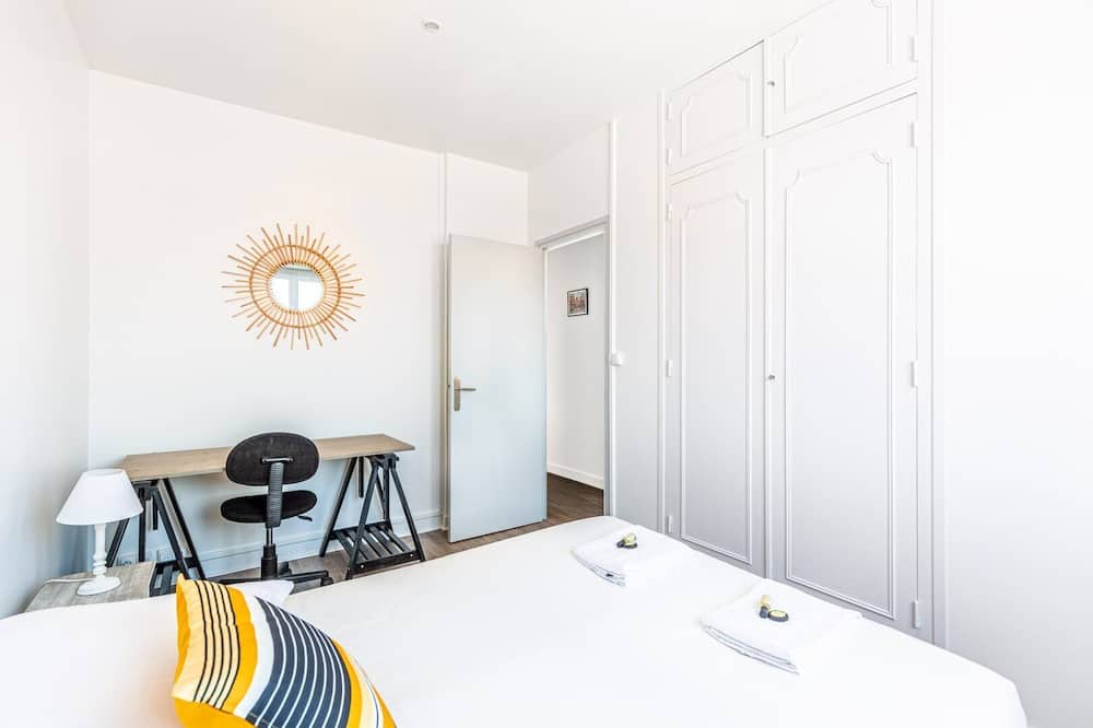 Photo of Bedroom in Begles