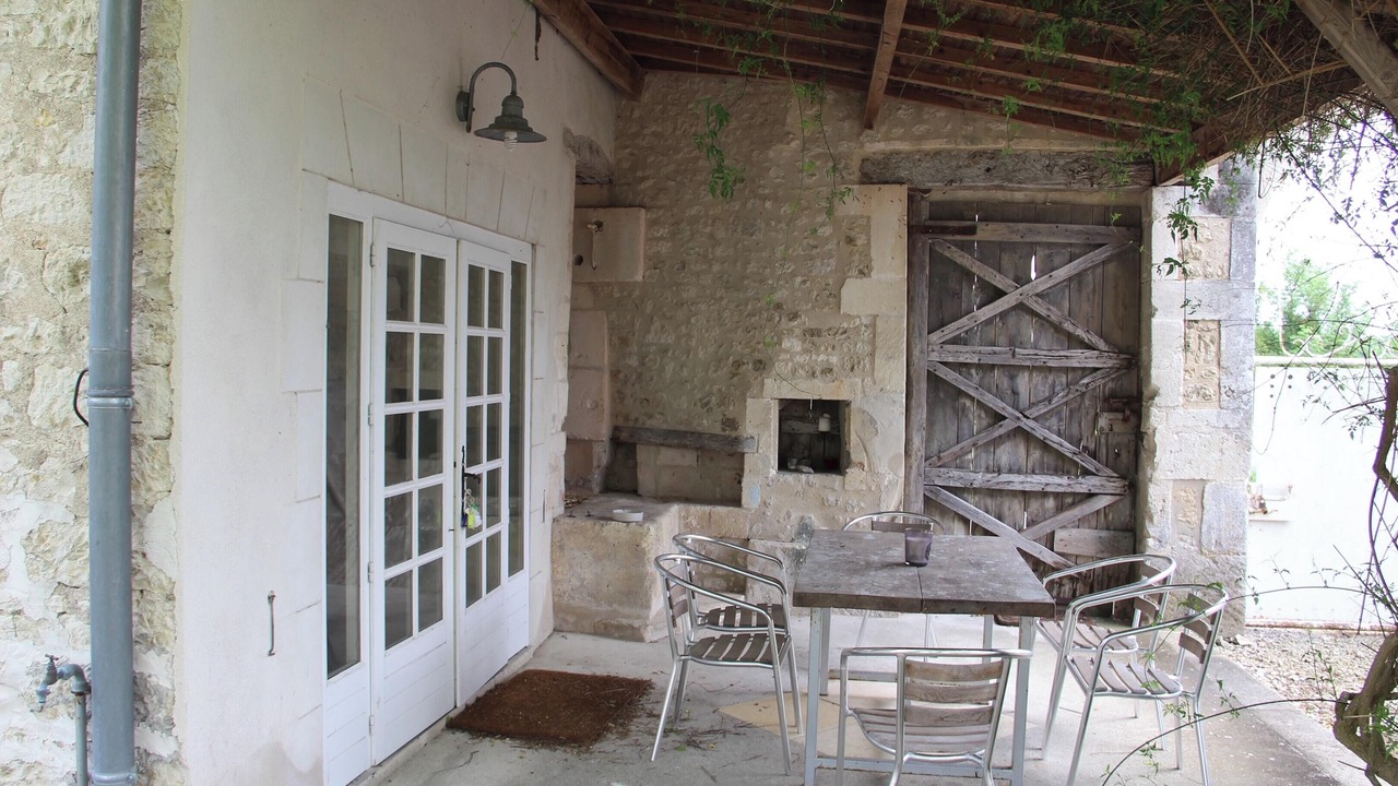 Photo of Outdoor in Saint-Palais-du-Ne