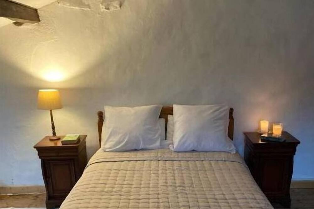 Photo of Bedroom in Lezay