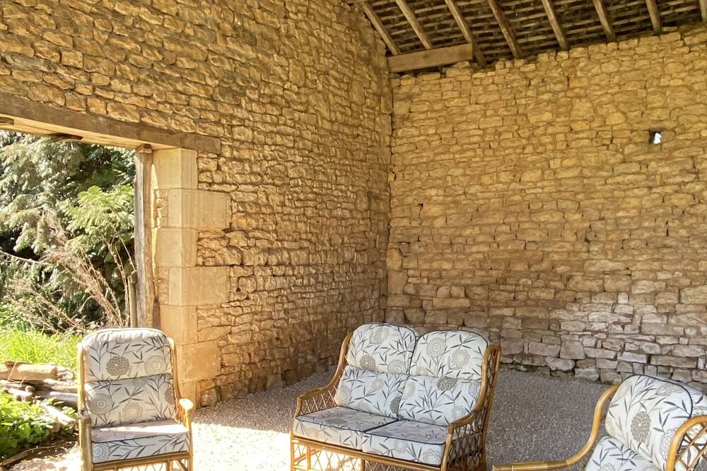 Photo of Patio Balcony in Lezay