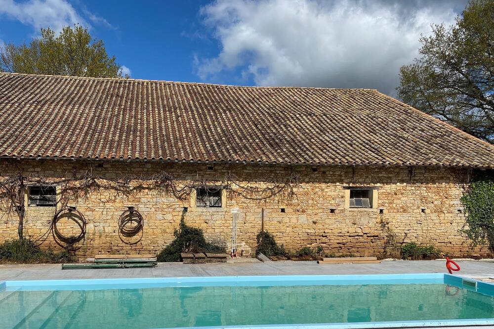 Photo of Outdoor in Lezay