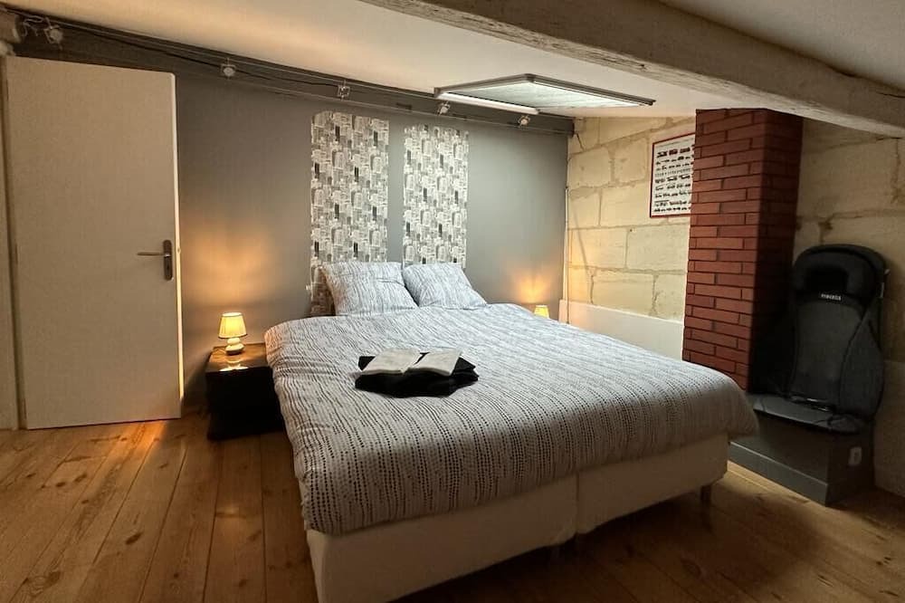 Photo of Bedroom in Lormont
