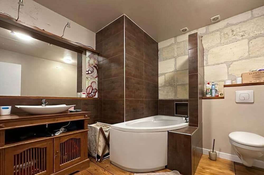 Photo of Bathroom in Lormont