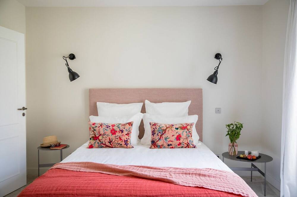 Photo of Bedroom in Lamarque