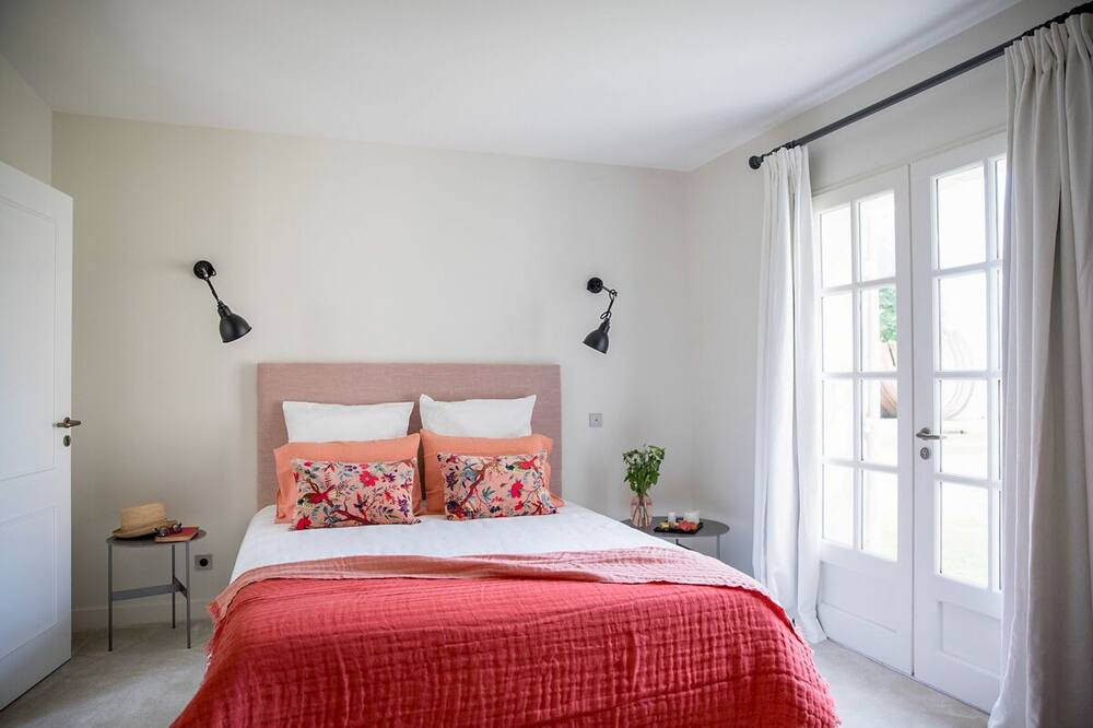 Photo of Bedroom in Lamarque