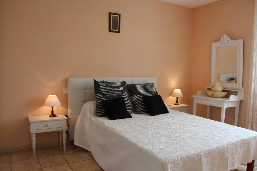 Photo of Bedroom in Toulouzette