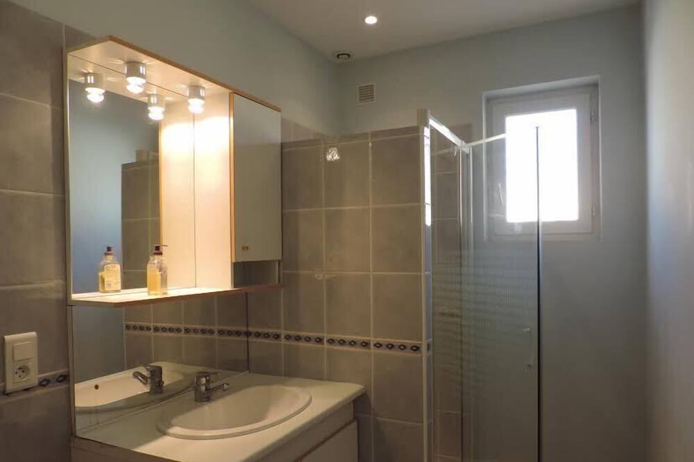 Photo of Bathroom in Toulouzette