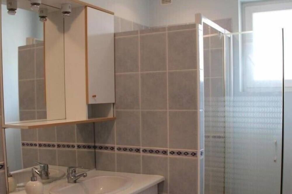 Photo of Bathroom in Toulouzette