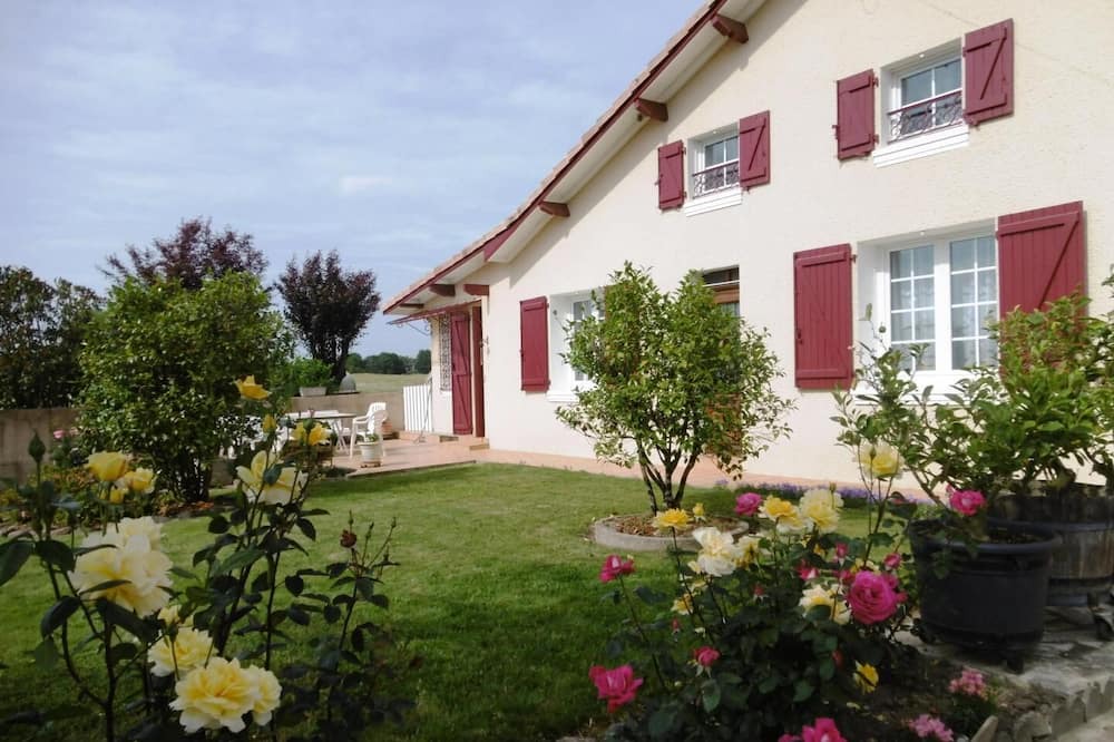 Photo of Outdoor in Serreslous-et-Arribans