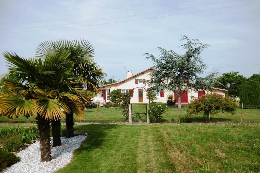Photo of Outdoor in Serreslous-et-Arribans