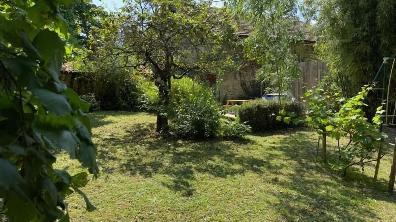Photo of Outdoor in Persac