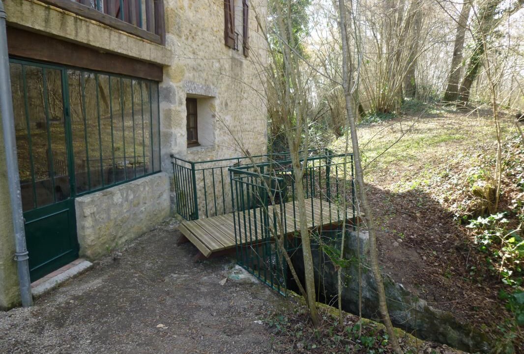 Photo of Outdoor in Journet