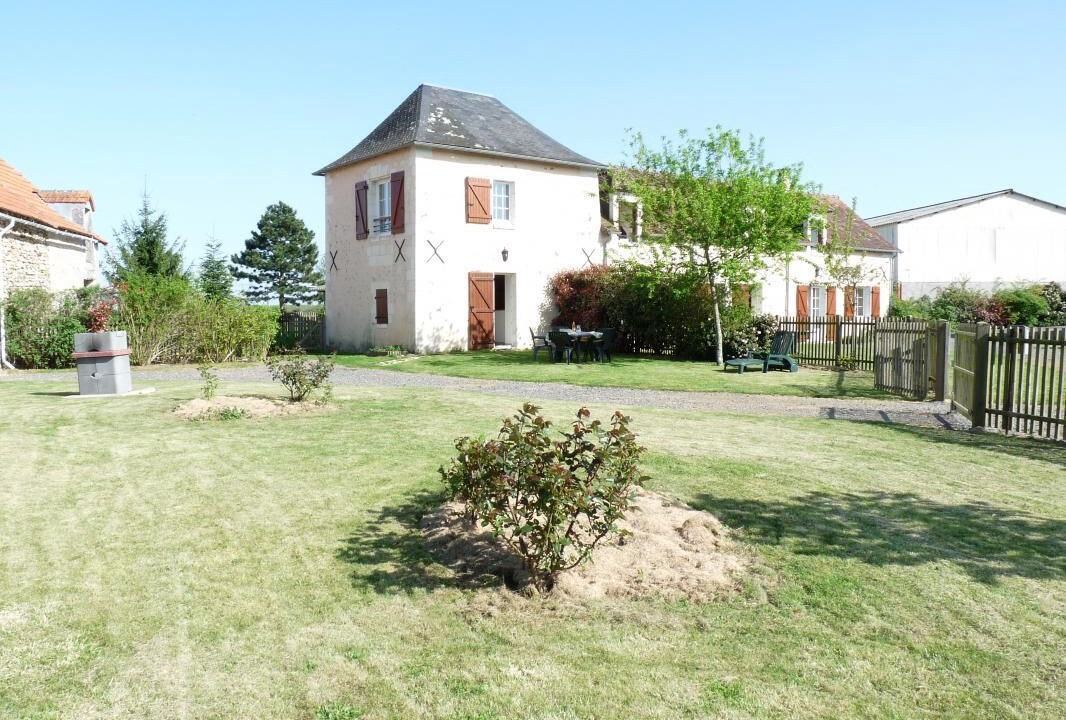 Photo of Outdoor in Leigne-les-Bois