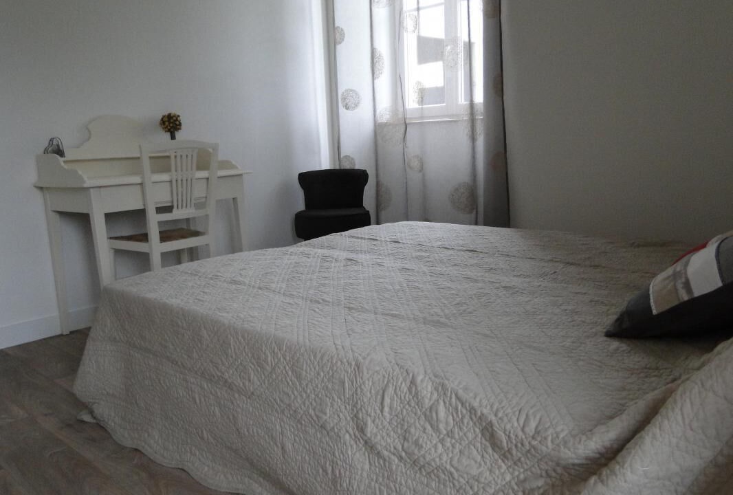 Photo of Bedroom in Saint-Martin-l'Ars