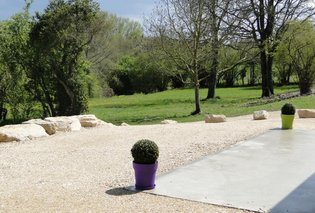 Photo of Outdoor in Saint-Martin-l'Ars