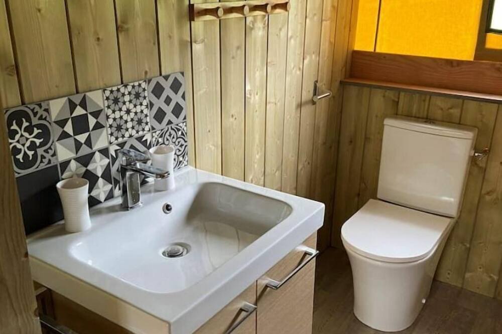 Photo of Bathroom in Vigeois