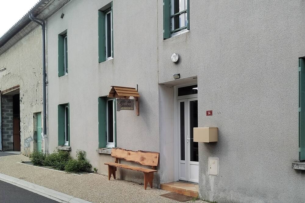 Photo of Outdoor in Boresse-et-Martron