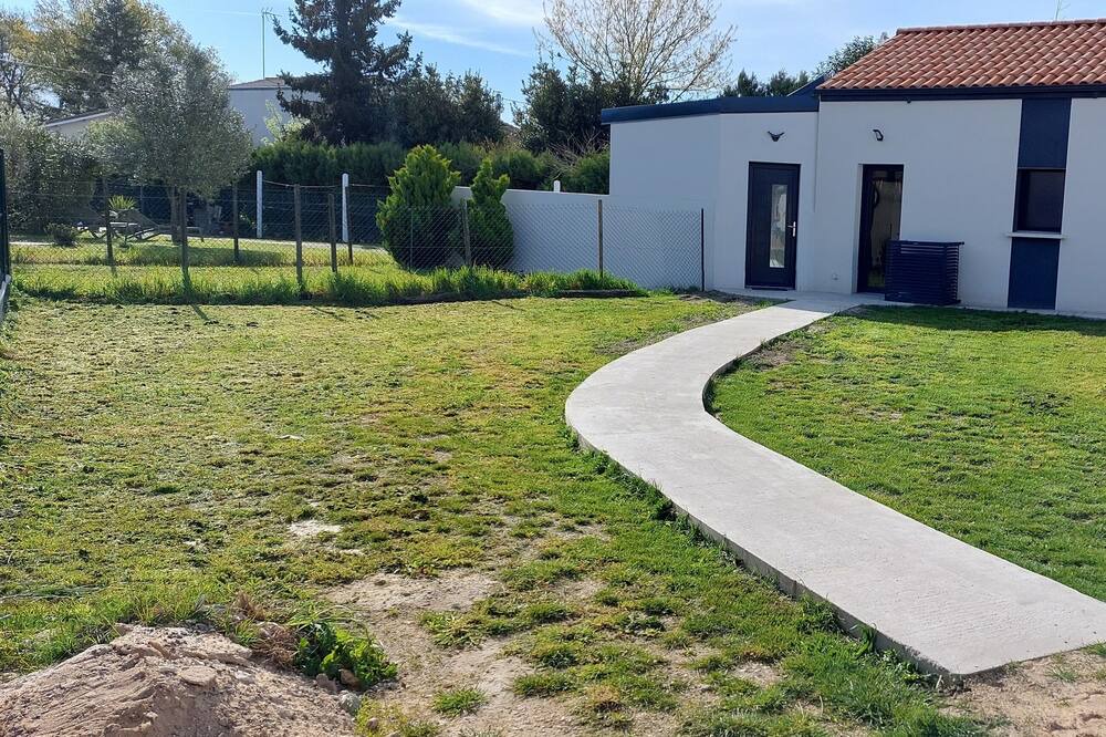 Photo of Outdoor in Etaules