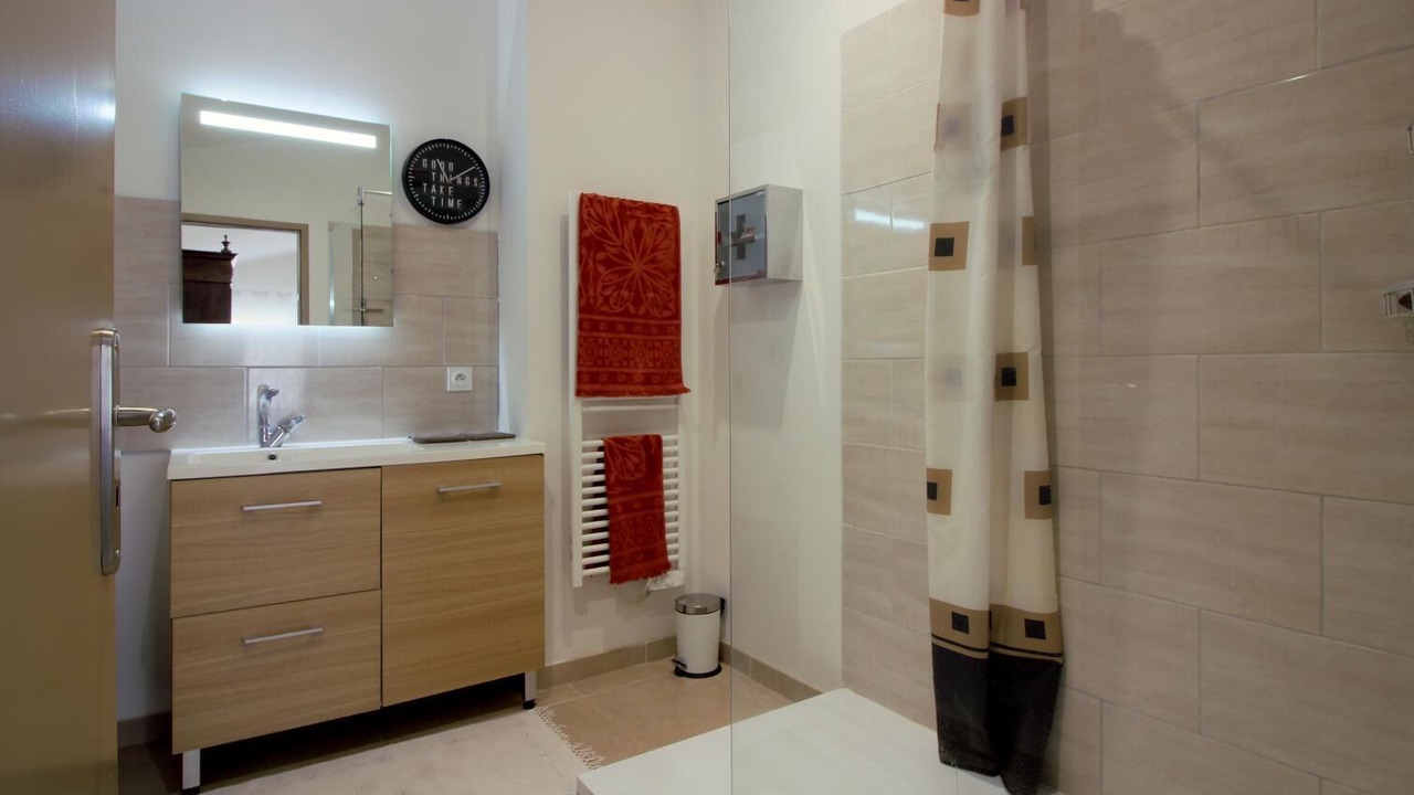 Photo of Bathroom in Mombrier