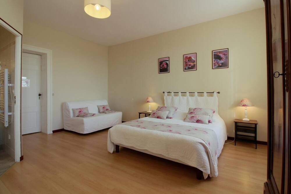 Photo of Bedroom in Cubnezais