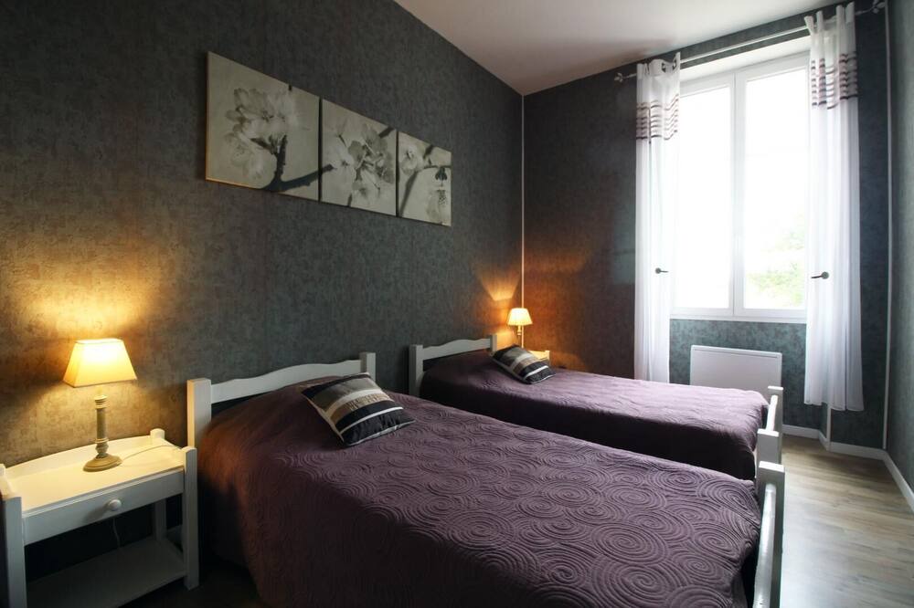 Photo of Bedroom in Cubnezais