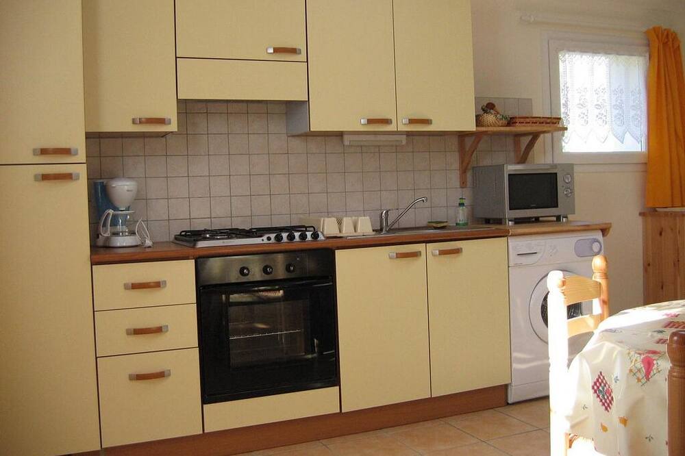 Photo of Kitchen in Bourg-sur-Gironde