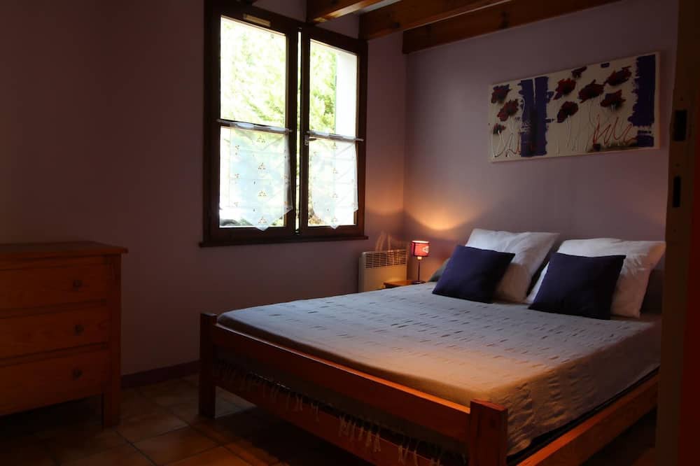 Photo of Bedroom in Bourideys