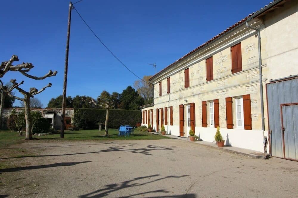 Photo of Outdoor in Saint-Christoly-de-Blaye
