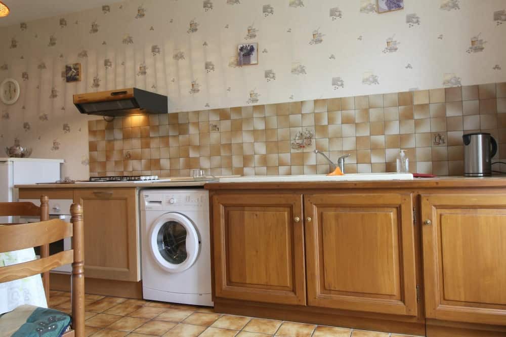 Photo of Kitchen in Saint-Christoly-de-Blaye