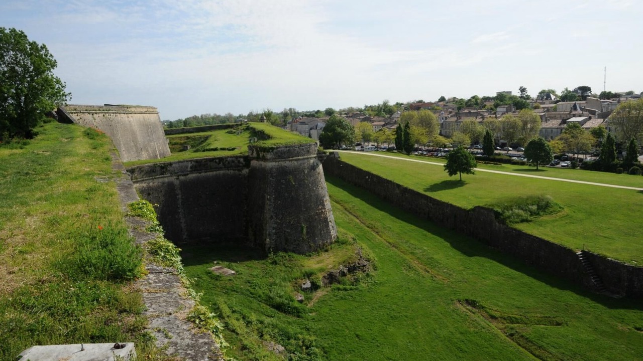 Photo of Outdoor in Eyrans