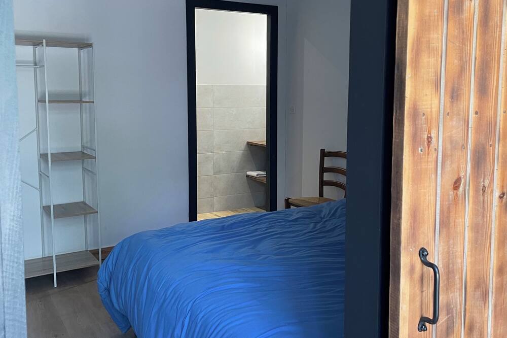 Photo of Bedroom in Le Seure
