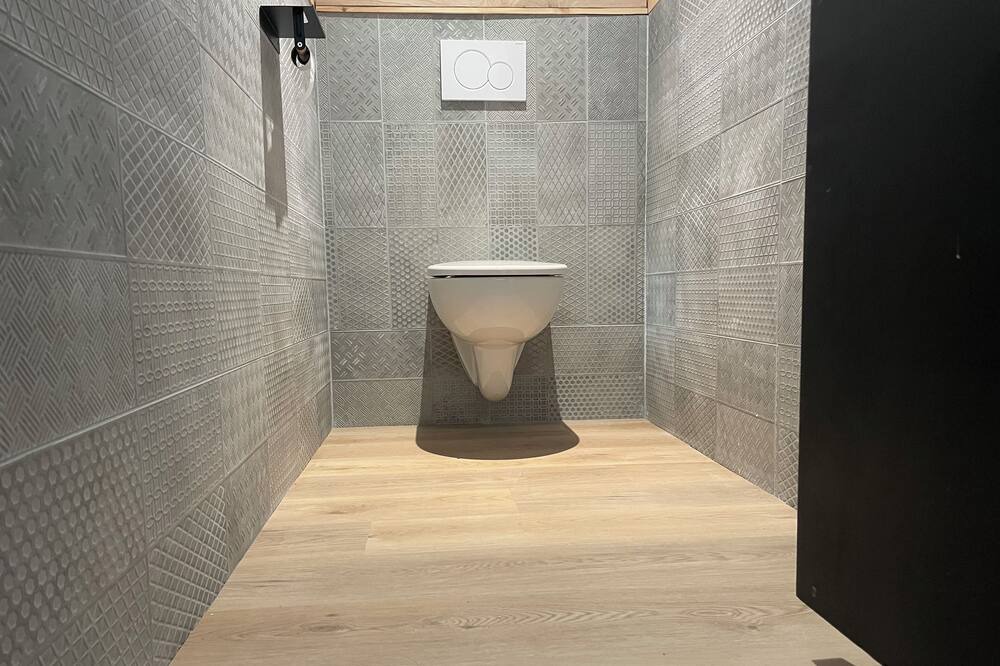 Photo of Bathroom in Le Seure