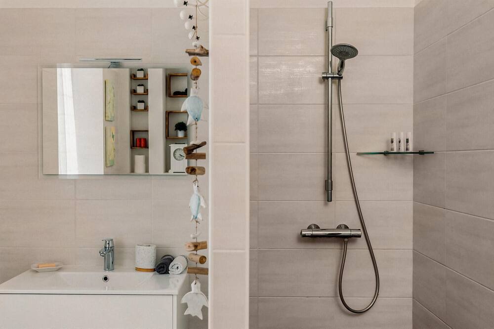 Photo of Bathroom in Chabanais