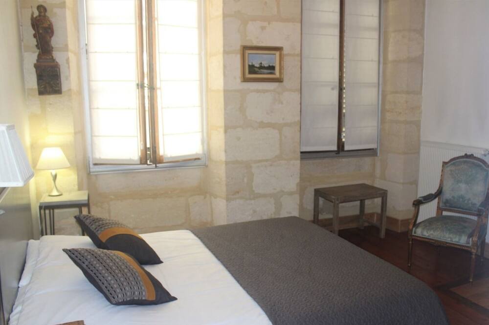 Photo of Bedroom in Bordeaux Golden Triangle