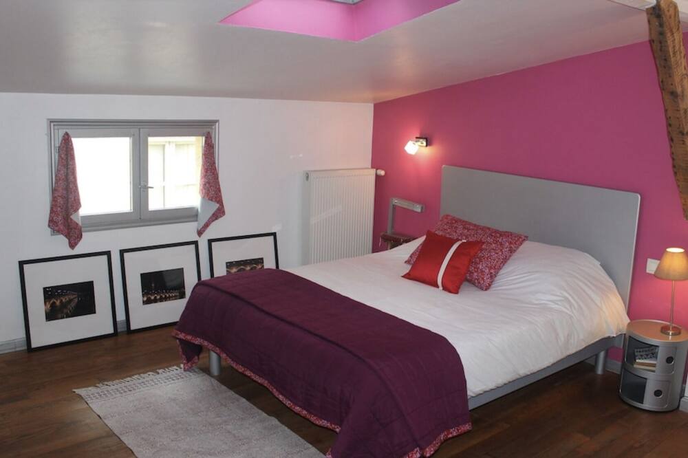 Photo of Bedroom in Bordeaux Golden Triangle