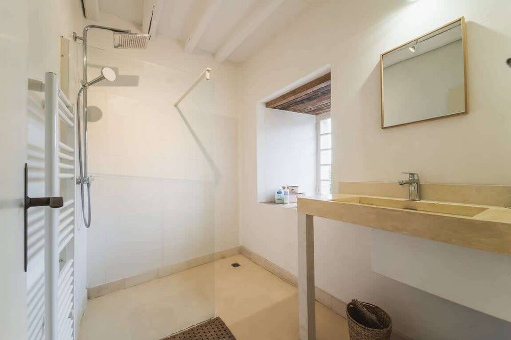 Photo of Bathroom in Liniers