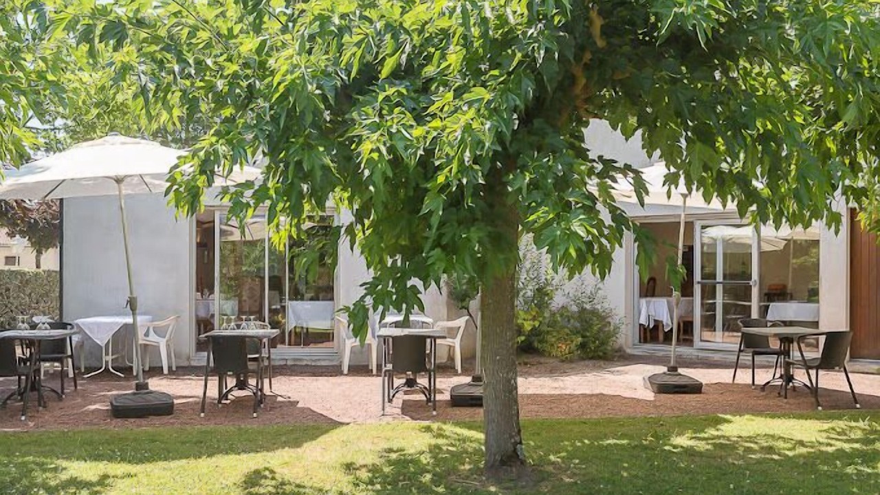 Photo of Outdoor in Etauliers